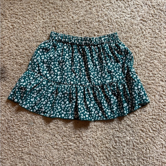 SHEIN Dark Green Floral Mini Skirt - Picture 1 of 1